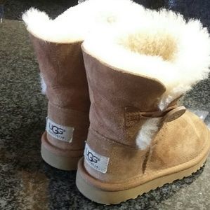 Ugg little girls boots